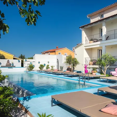 By Bura - Adults Only 4* Vinkuran